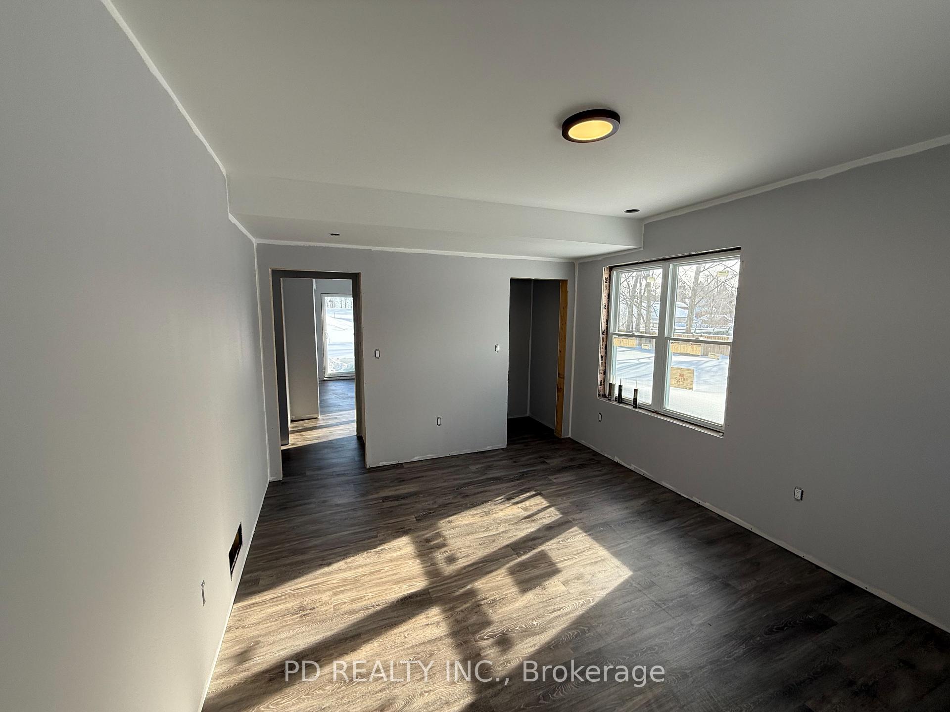 Photo 25 of 2455 Queen Mary Street, Cavan Monaghan, Cavan Twp — HOMEH