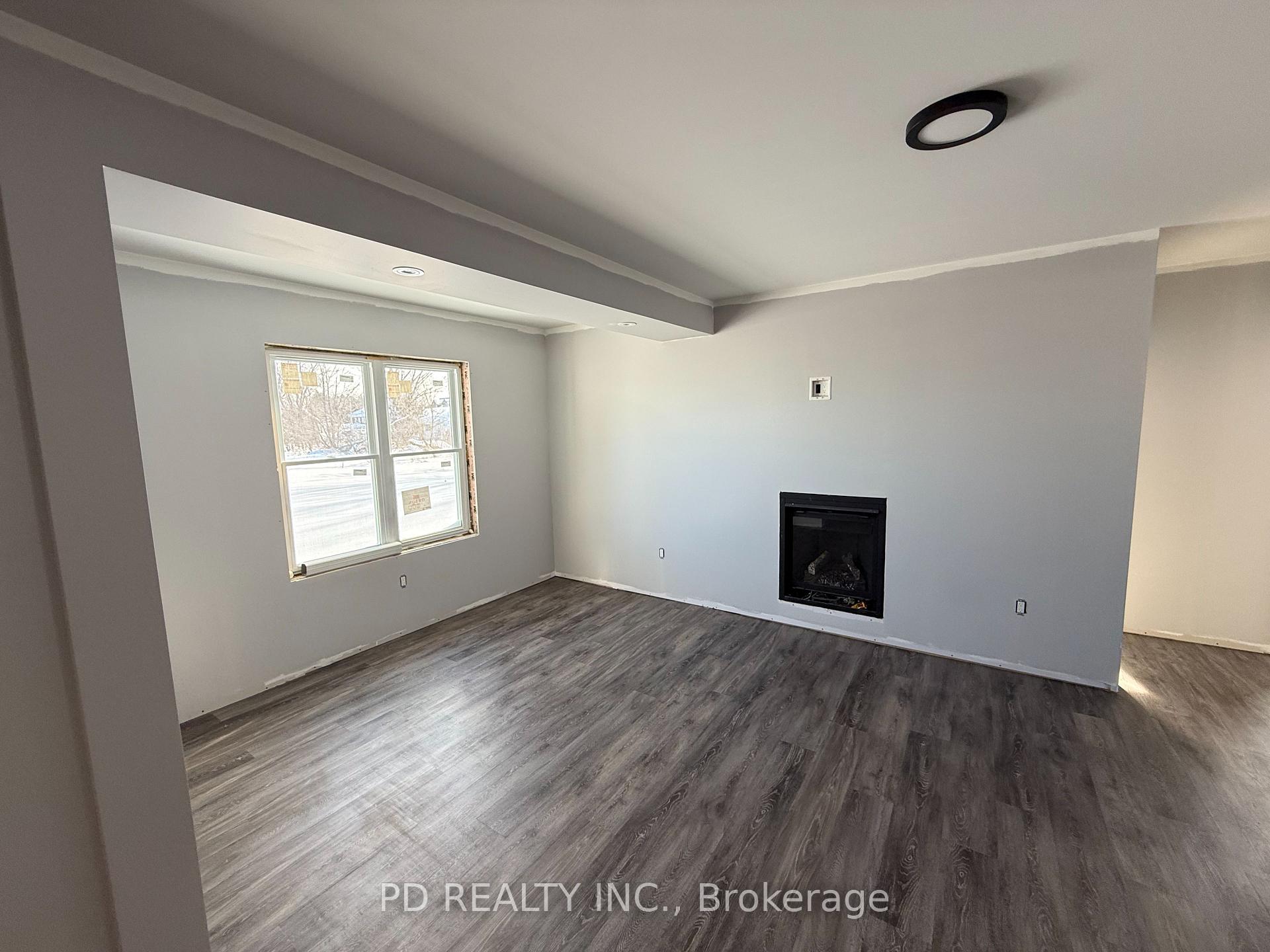 Photo 31 of 2455 Queen Mary Street, Cavan Monaghan, Cavan Twp — HOMEH