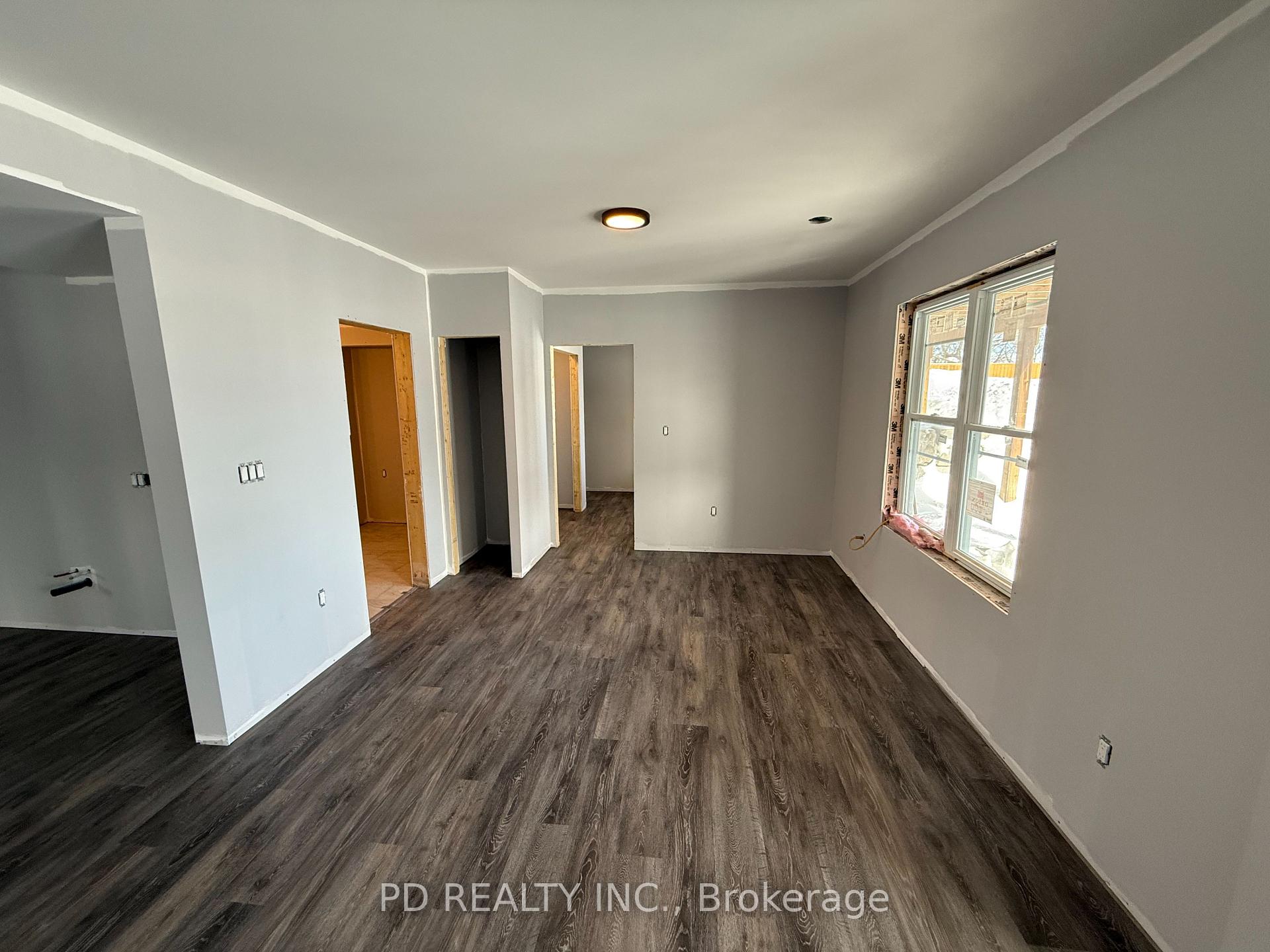 Photo 33 of 2455 Queen Mary Street, Cavan Monaghan, Cavan Twp — HOMEH