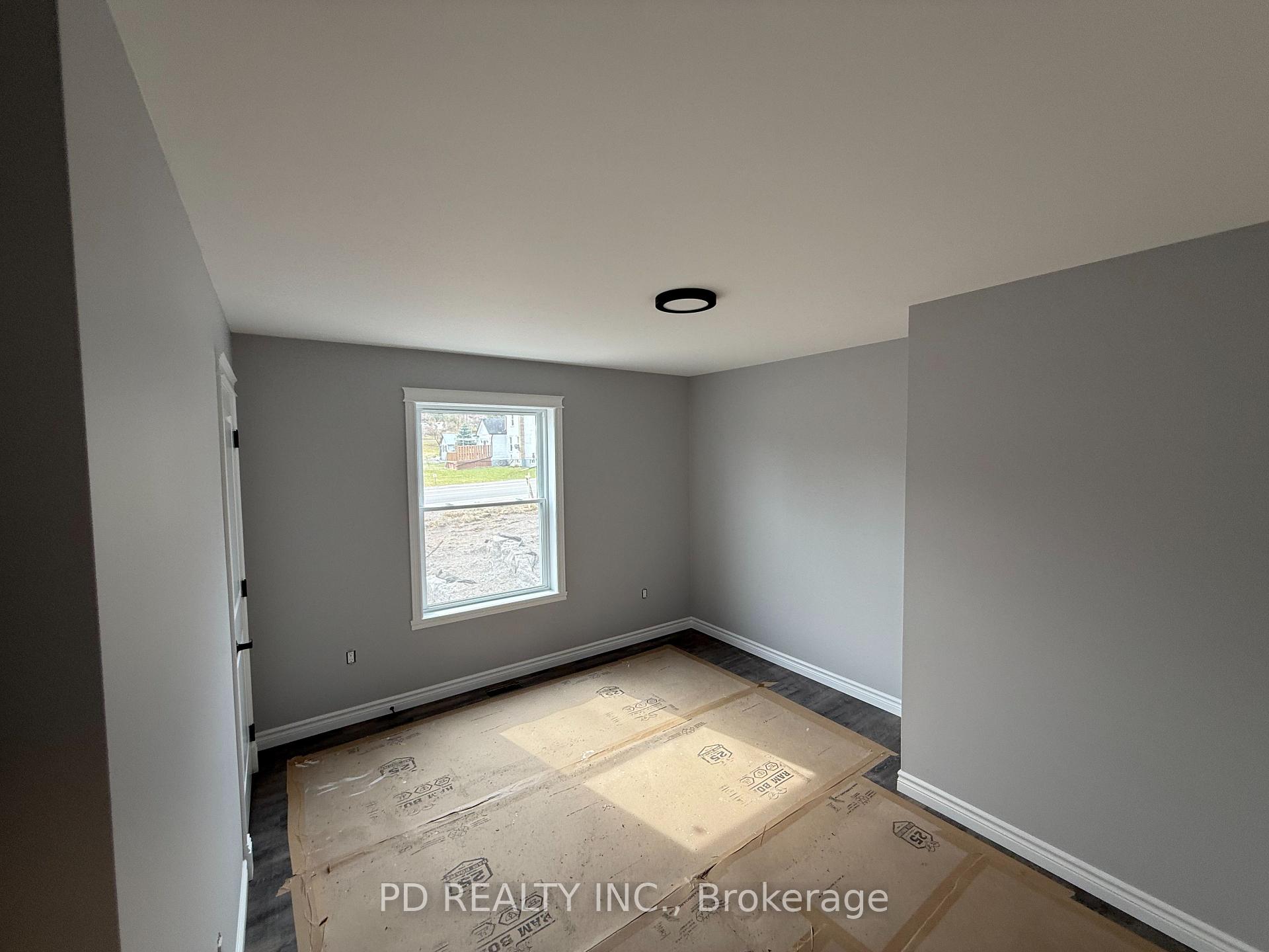 Photo 38 of 2455 Queen Mary Street, Cavan Monaghan, Cavan Twp — HOMEH