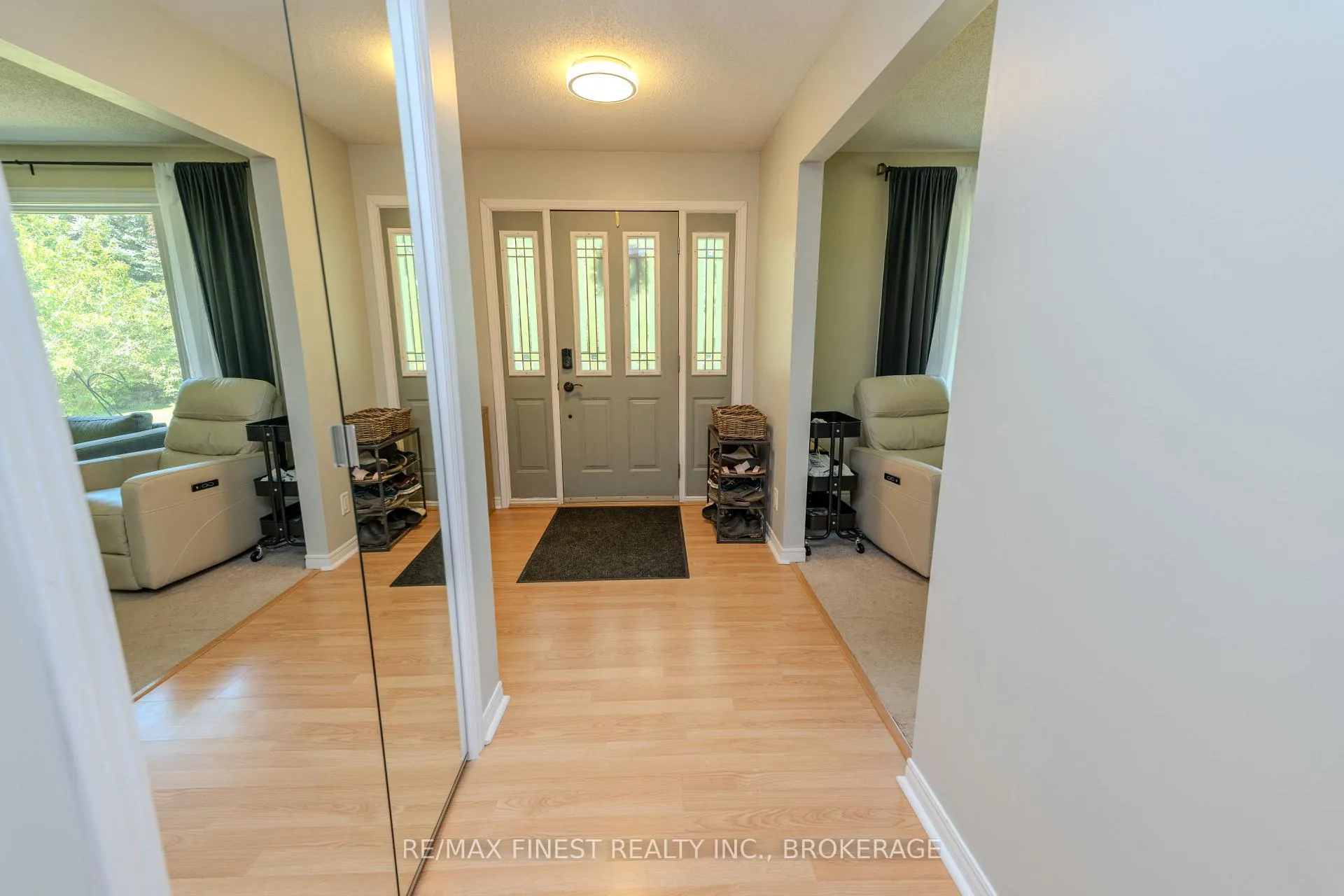 Photo 5 of 888 Simmons Road, Loyalist, Lennox and Addington - South — HOMEH