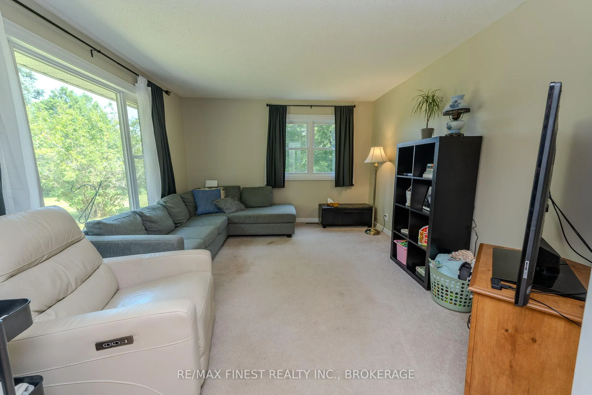 Photo 6 of 888 Simmons Road, Loyalist, Lennox and Addington - South — HOMEH