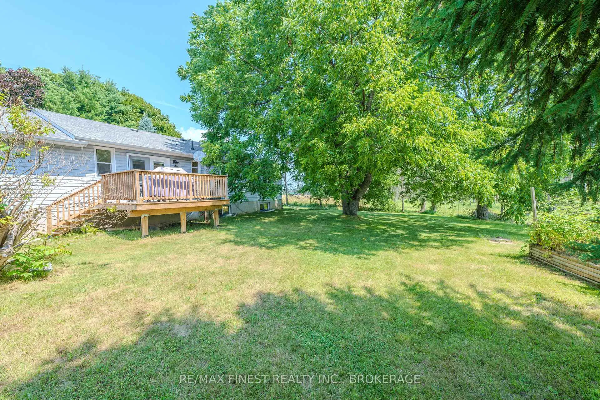 Photo 24 of 888 Simmons Road, Loyalist, Lennox and Addington - South — HOMEH