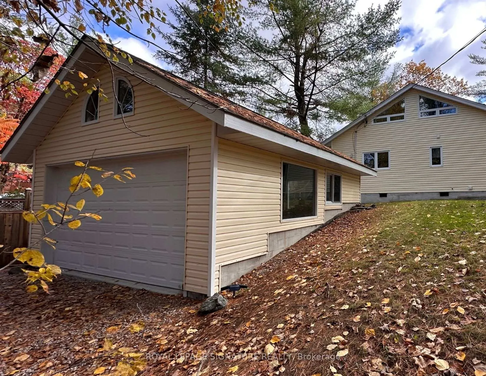 Photo 8 of 3309 Riverdale Drive, Severn, Washago — HOMEH