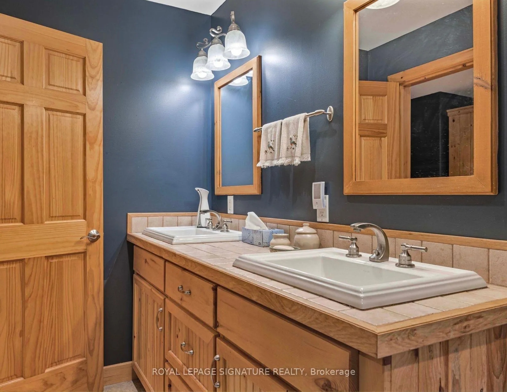 Photo 33 of 3309 Riverdale Drive, Severn, Washago — HOMEH