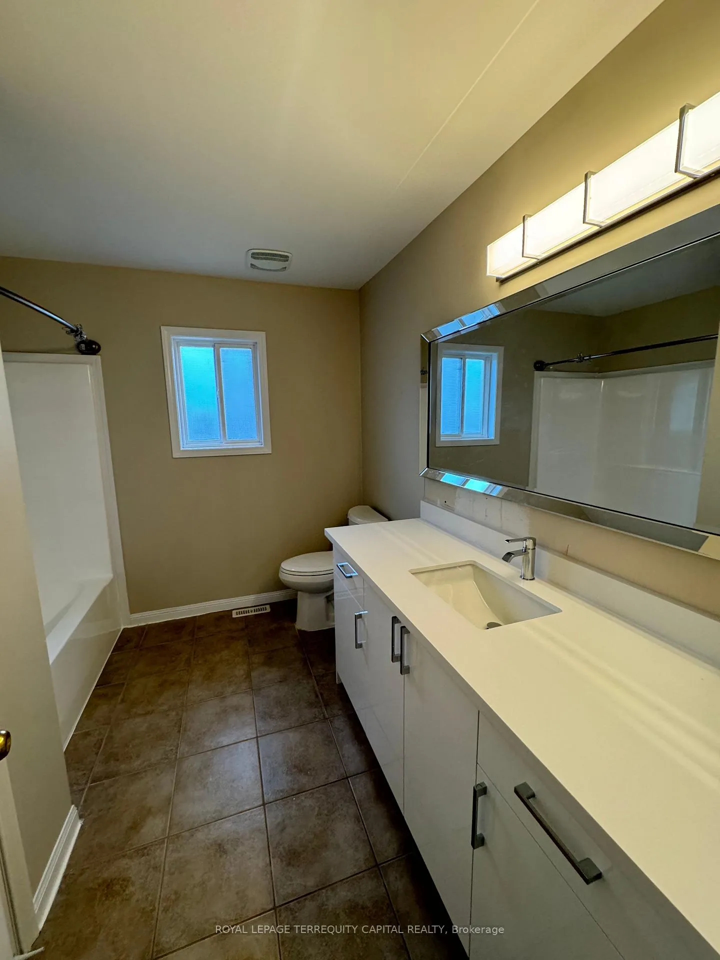 Photo 28 of Unit A, 349 Edgehill Drive, Barrie, Ardagh — HOMEH