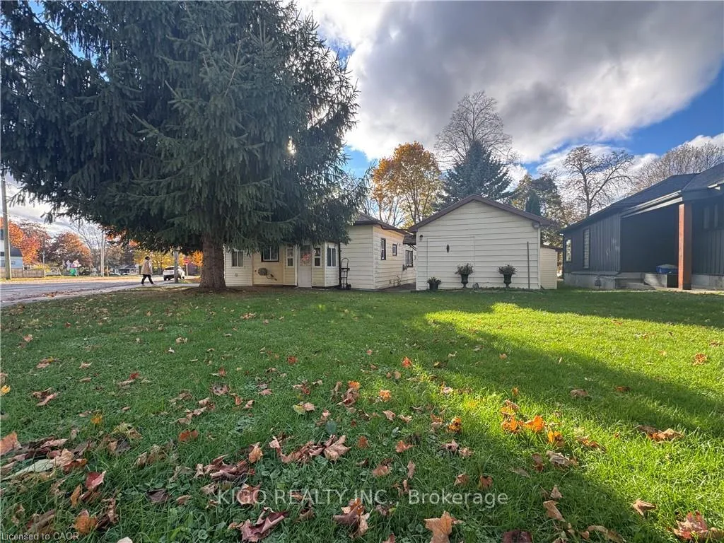 Photo 10 of 115 Diagonal Road, North Huron, Wingham — HOMEH