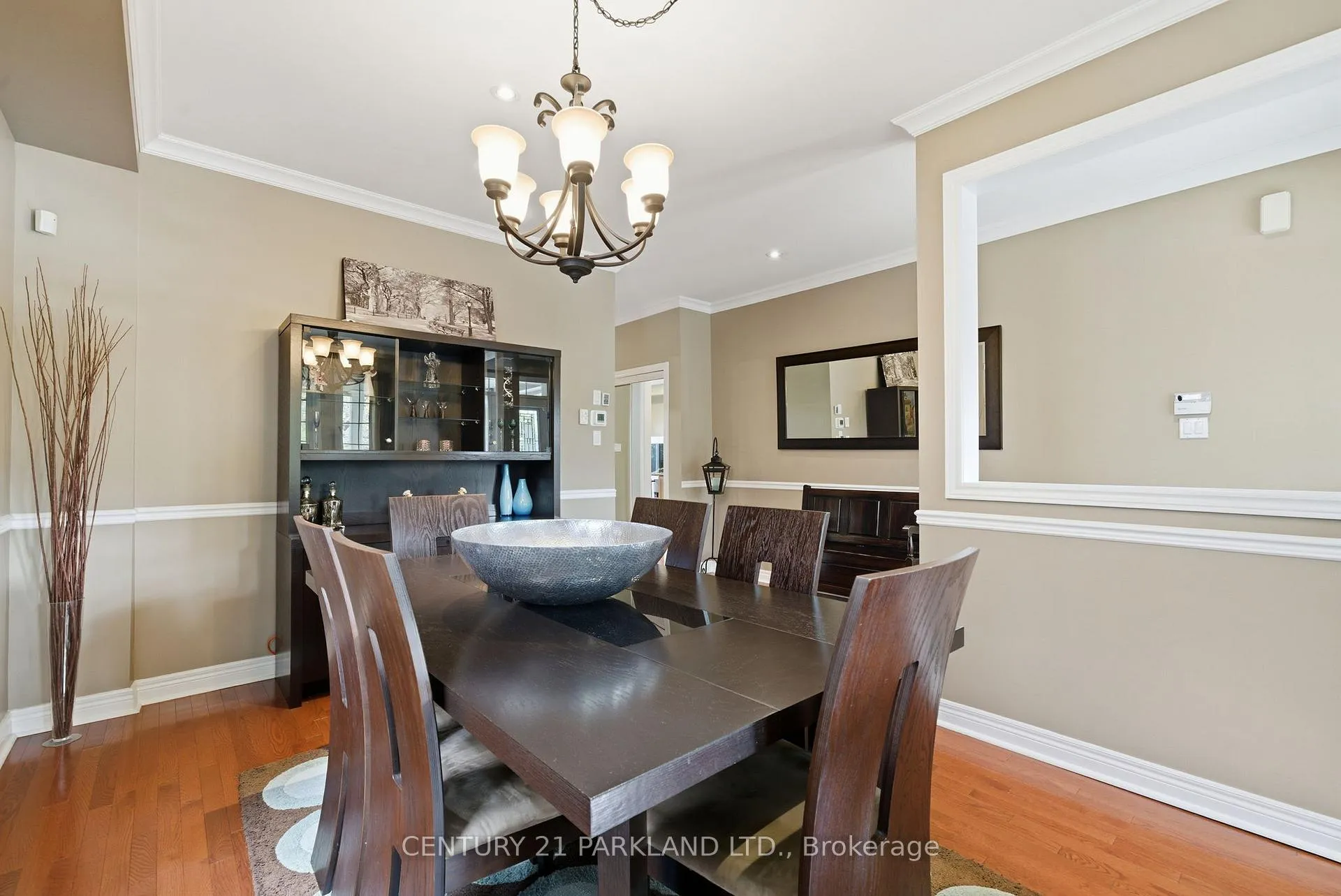 Photo 3 of 18 Turnbridge Road, Aurora, Bayview Wellington — HOMEH