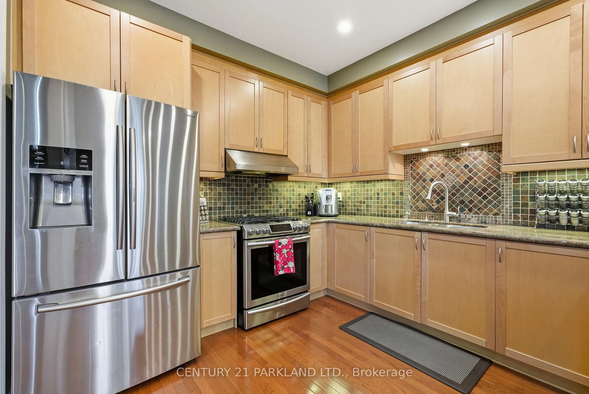 Photo 8 of 18 Turnbridge Road, Aurora, Bayview Wellington — HOMEH