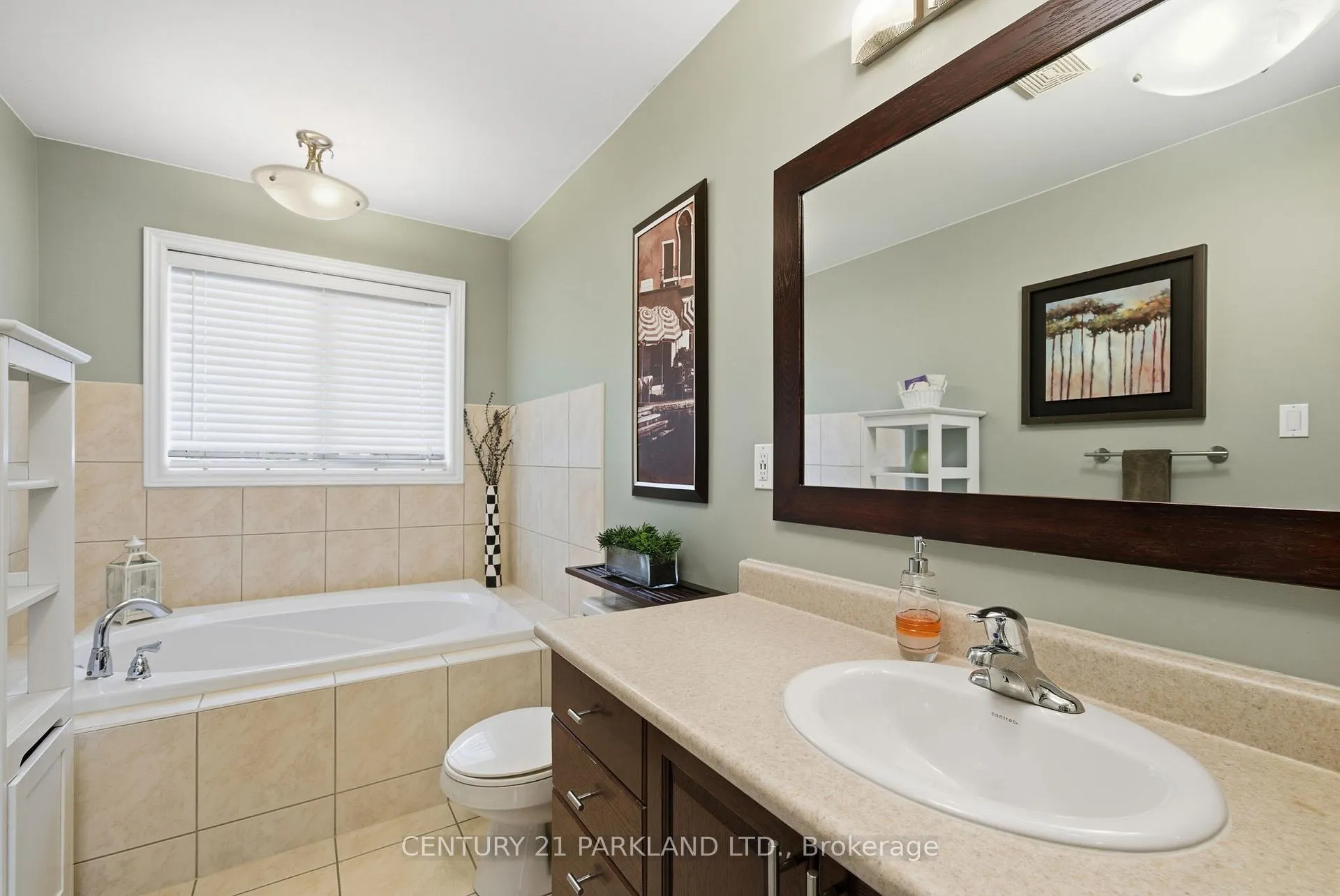 Photo 30 of 18 Turnbridge Road, Aurora, Bayview Wellington — HOMEH
