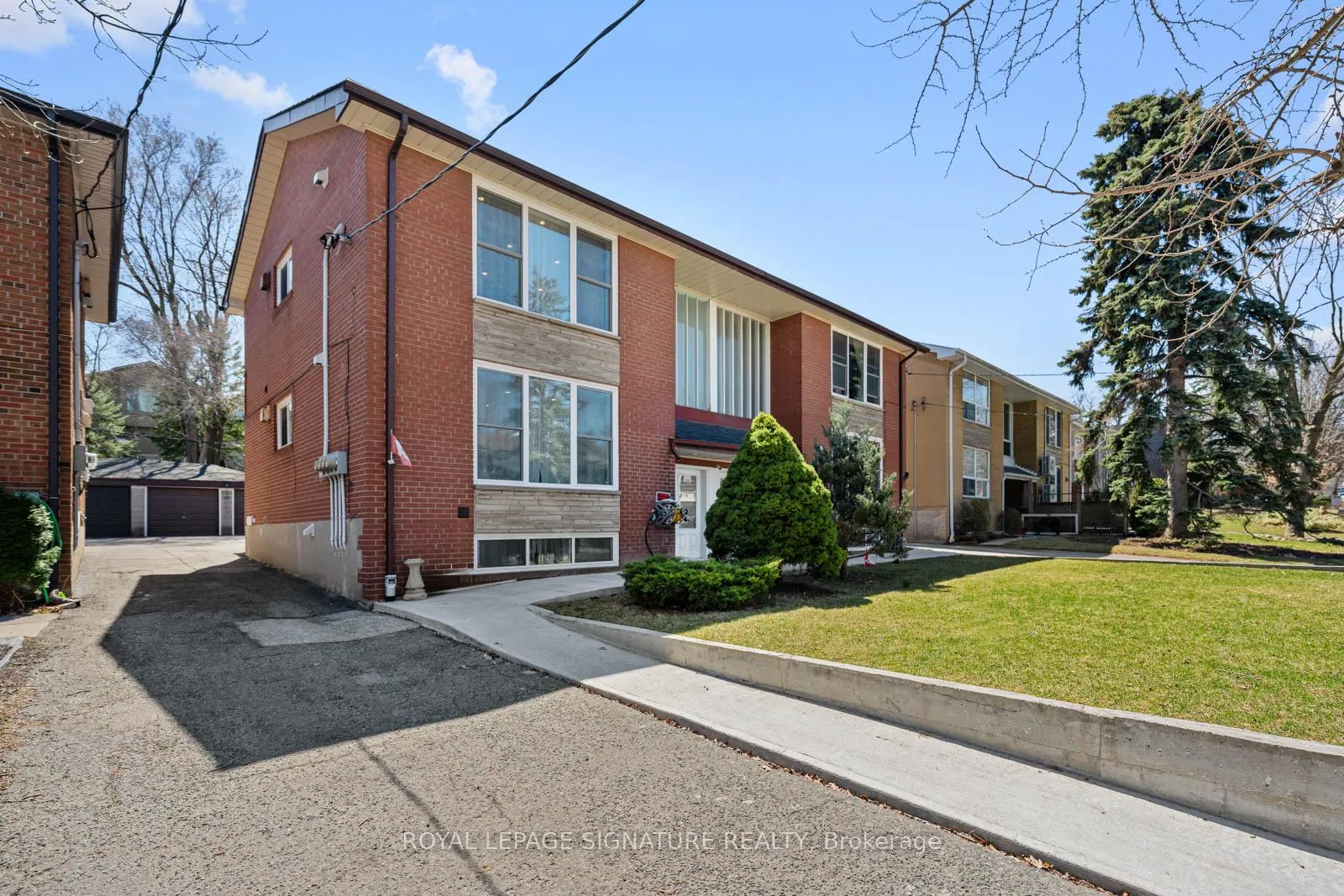 Photo 2 of Unit Main, 291 Glenforest Road, Toronto, Lawrence Park North — HOMEH