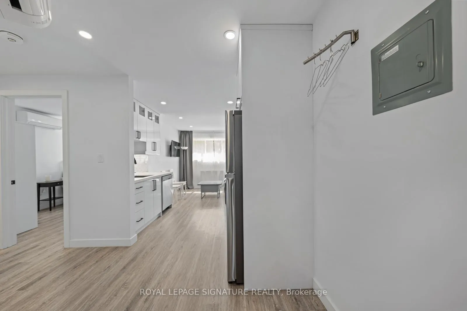 Photo 12 of Unit Main, 291 Glenforest Road, Toronto, Lawrence Park North — HOMEH