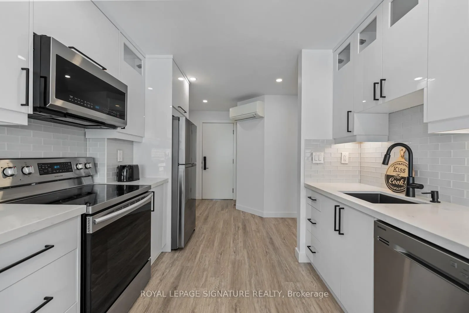 Photo 17 of Unit Main, 291 Glenforest Road, Toronto, Lawrence Park North — HOMEH