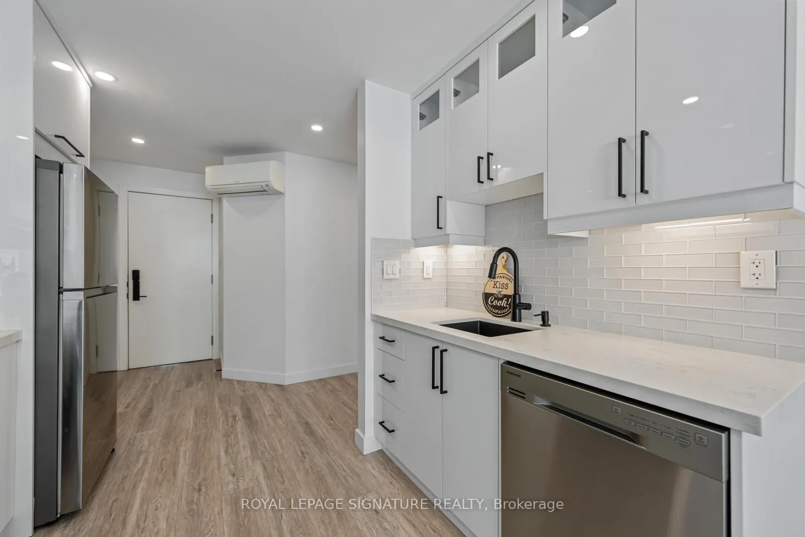 Photo 18 of Unit Main, 291 Glenforest Road, Toronto, Lawrence Park North — HOMEH