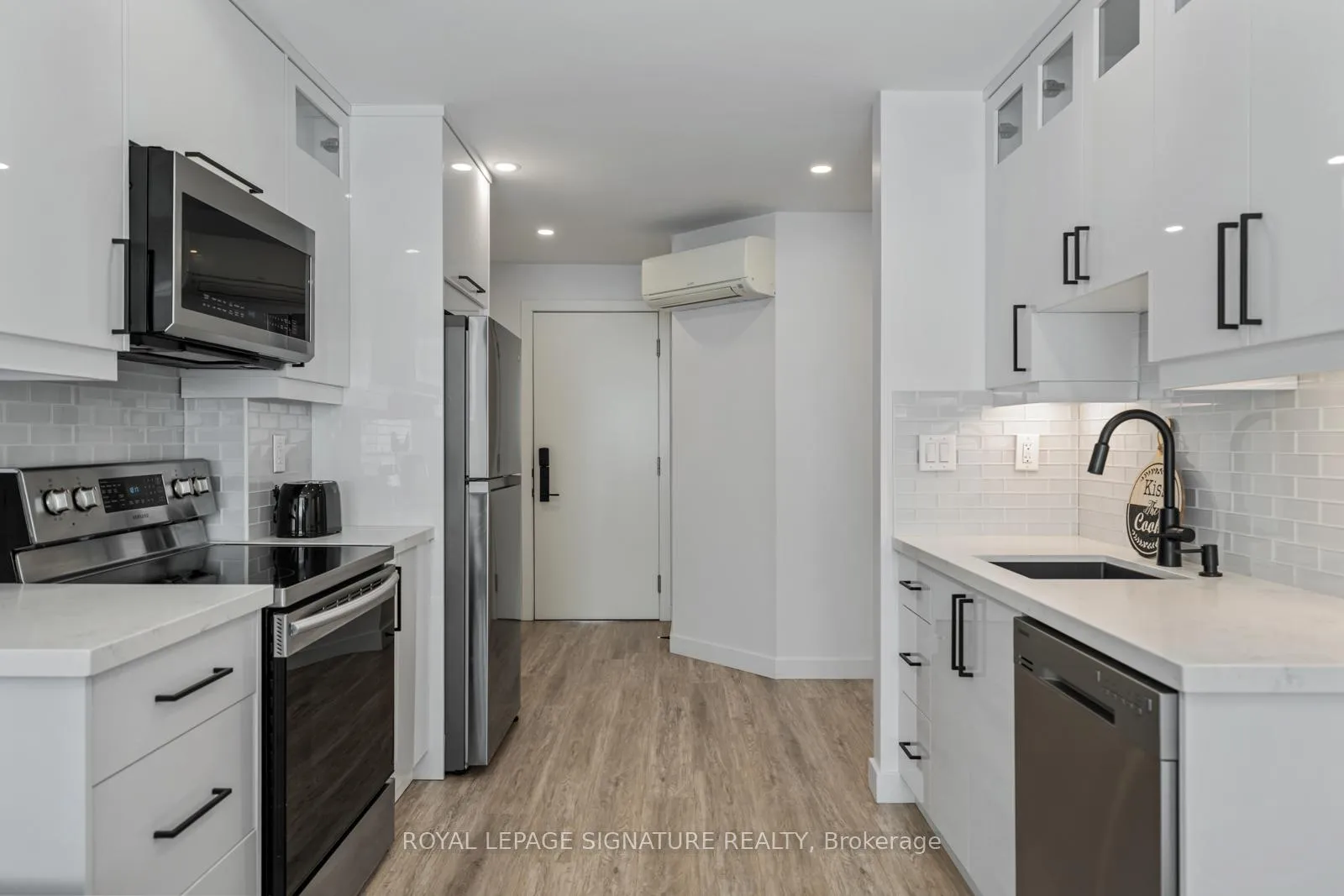 Photo 19 of Unit Main, 291 Glenforest Road, Toronto, Lawrence Park North — HOMEH