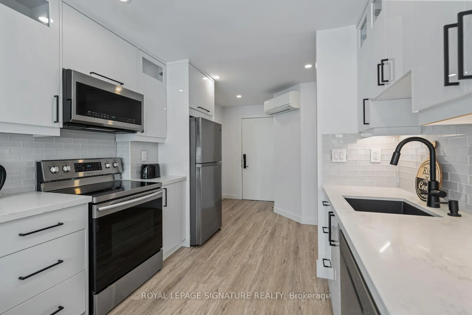 Photo 20 of Unit Main, 291 Glenforest Road, Toronto, Lawrence Park North — HOMEH