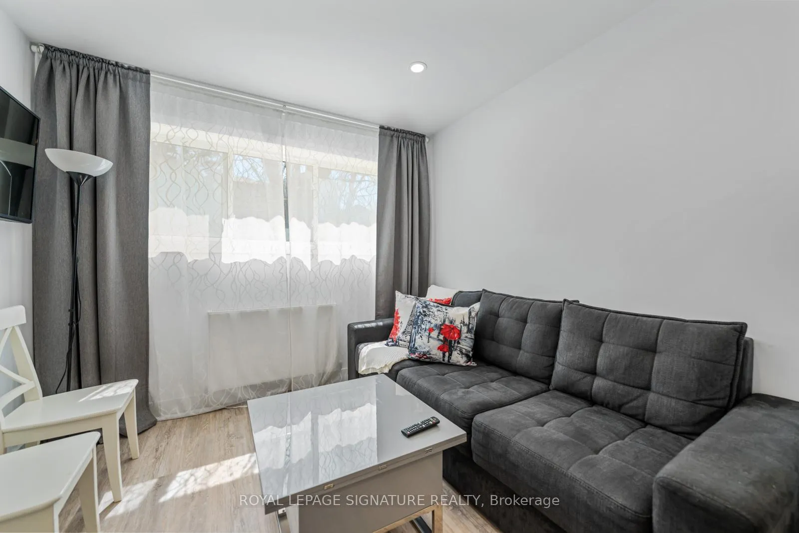 Photo 22 of Unit Main, 291 Glenforest Road, Toronto, Lawrence Park North — HOMEH