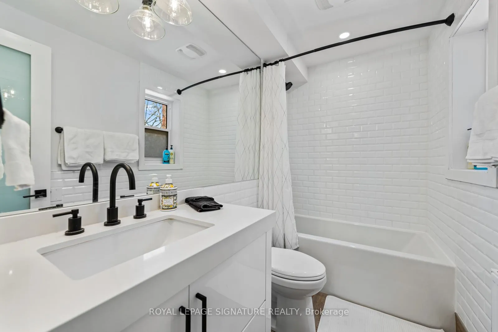 Photo 25 of Unit Main, 291 Glenforest Road, Toronto, Lawrence Park North — HOMEH