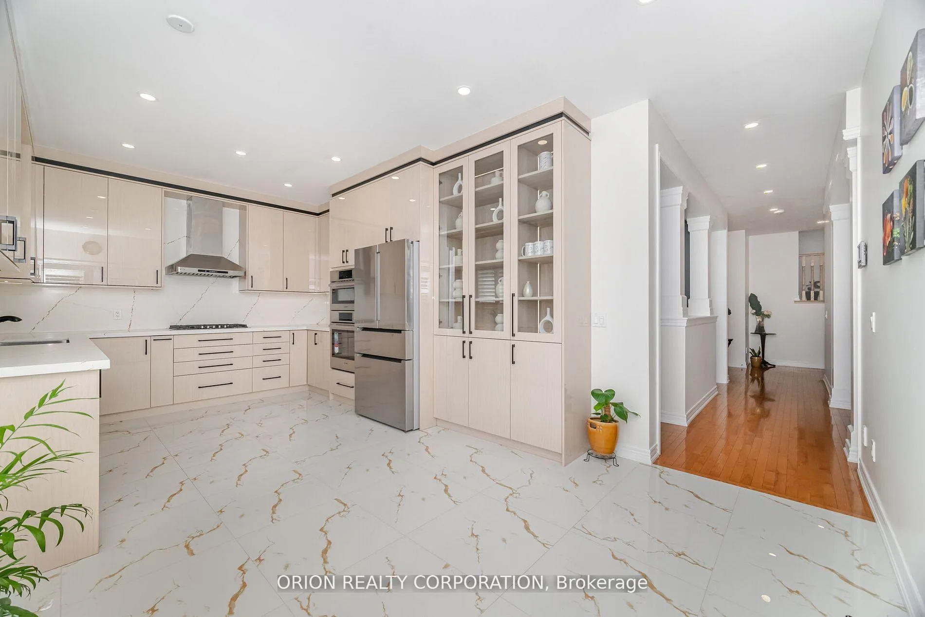 Photo 7 of 802 Miltonbrook Crescent, Milton, Willmott — HOMEH