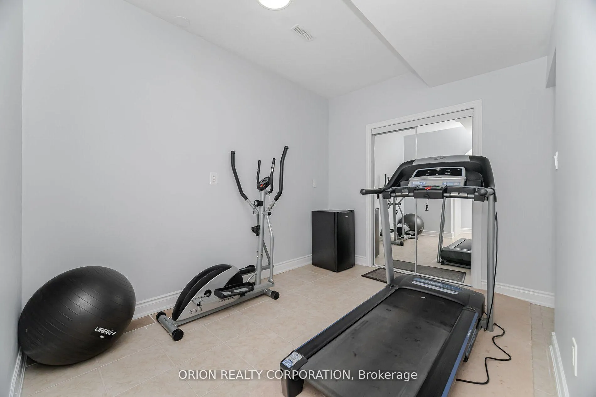 Photo 21 of 802 Miltonbrook Crescent, Milton, Willmott — HOMEH