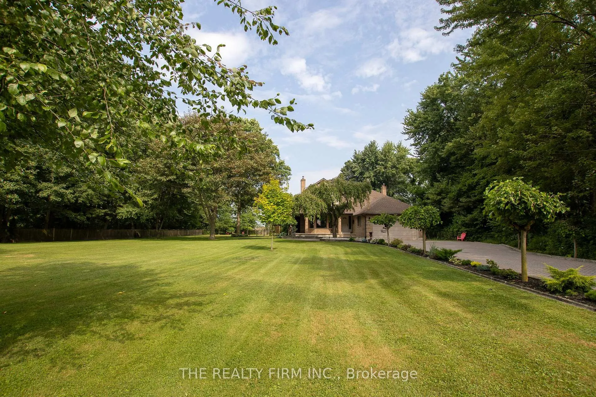 Photo 5 of 145 Walker Street, West Elgin, West Lorne — HOMEH