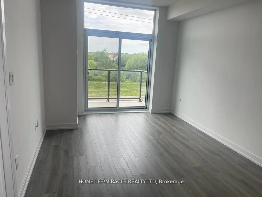 Photo 13 of Unit 307, 460 Dundas Street E, Hamilton, Waterdown — HOMEH