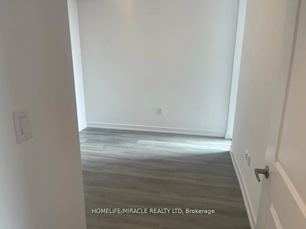 Photo 15 of Unit 307, 460 Dundas Street E, Hamilton, Waterdown — HOMEH