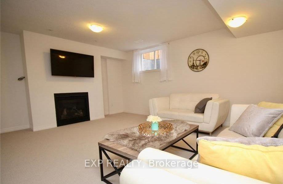 Photo 22 of 1020 Cobble Hill Drive, Ottawa, Barrhaven - Cedargrove/Fraserdale — HOMEH