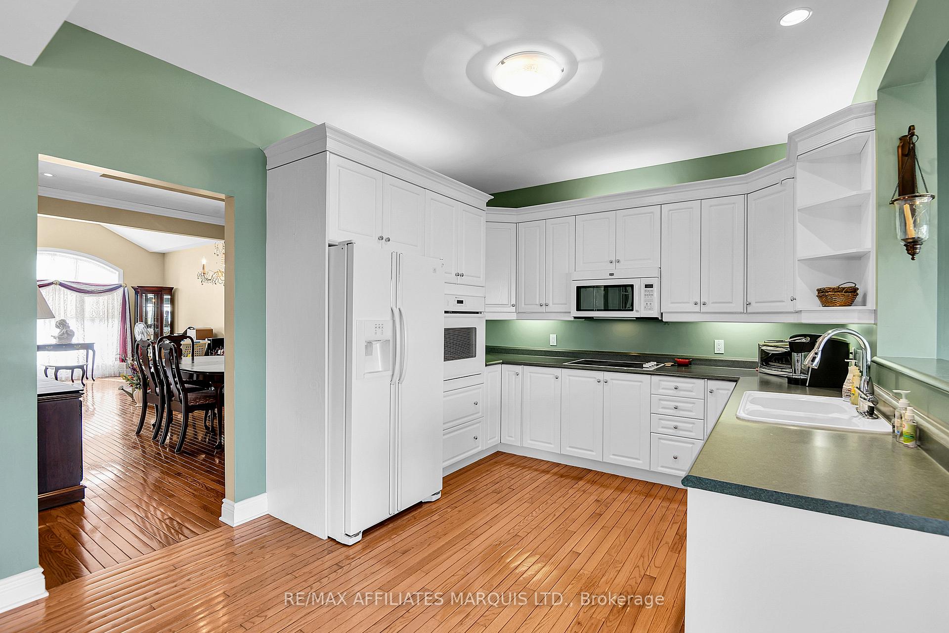 Photo 13 of 540 Joanne Crescent, Cornwall — HOMEH