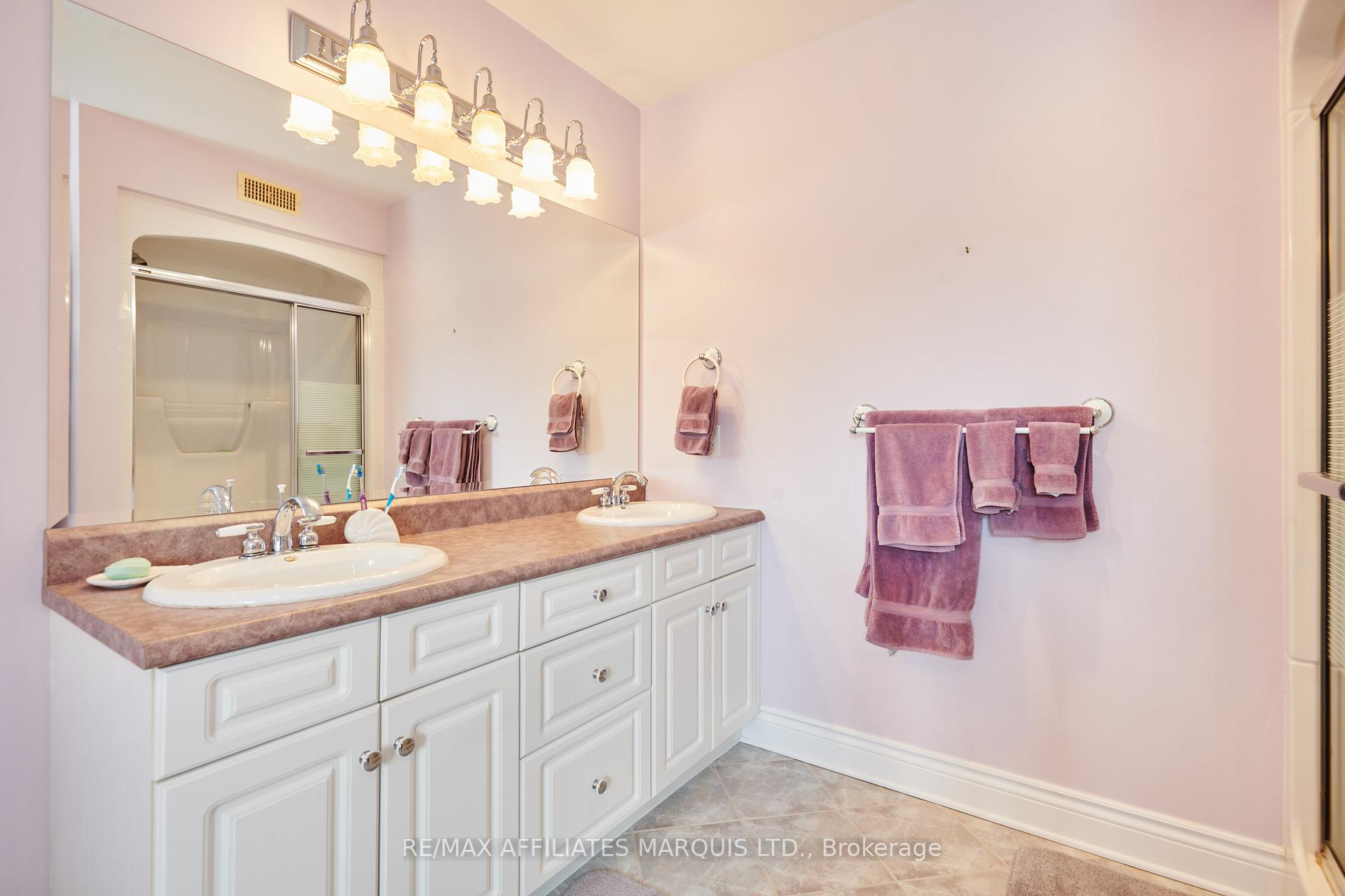 Photo 21 of 540 Joanne Crescent, Cornwall — HOMEH