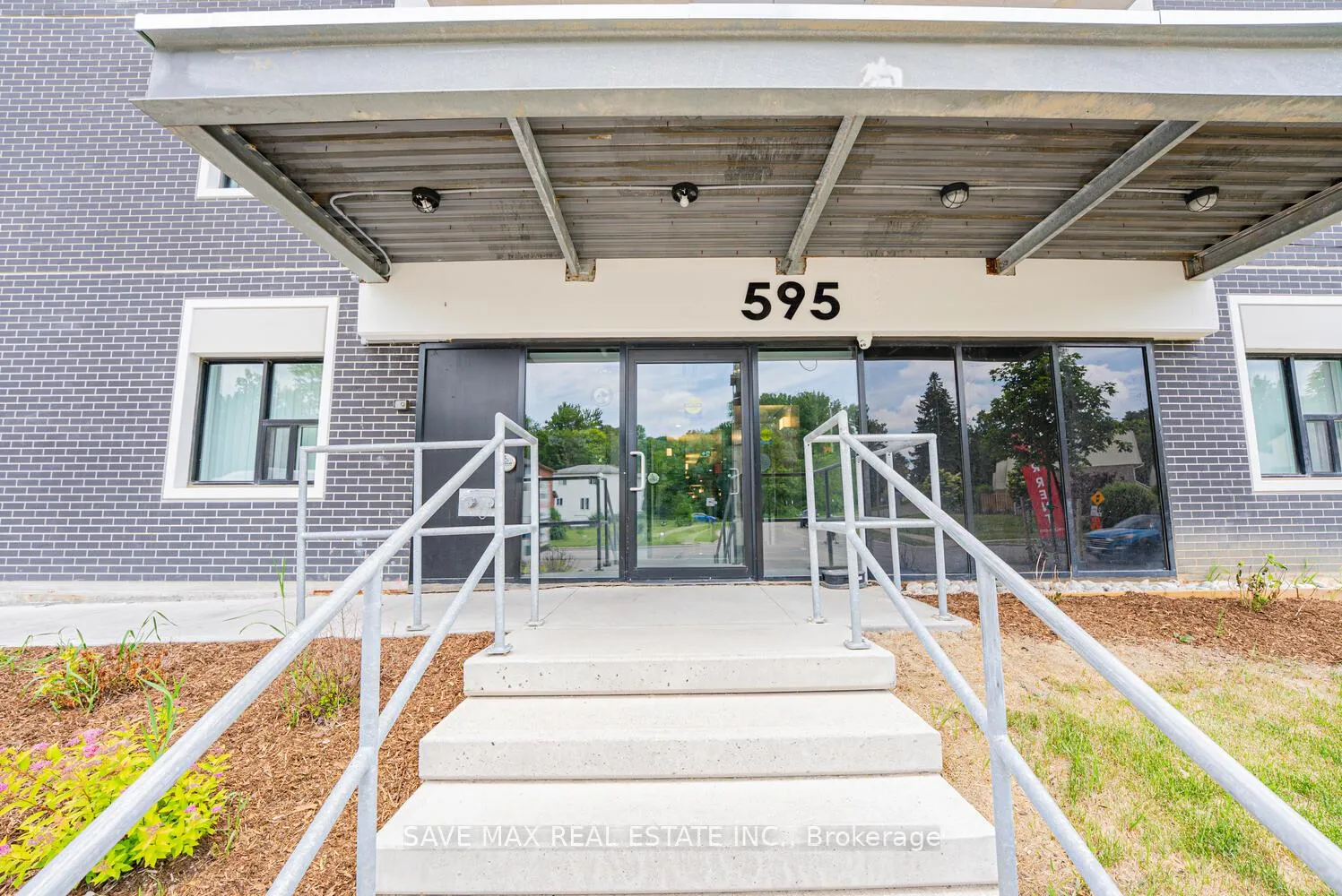 Photo 5 of Unit 701, 595 Strasburg Road, Kitchener — HOMEH