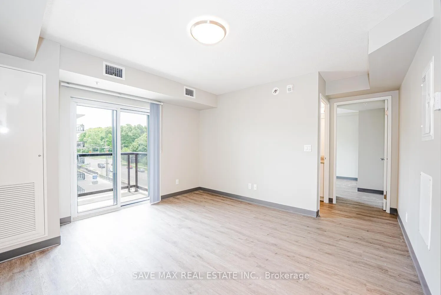 Photo 12 of Unit 701, 595 Strasburg Road, Kitchener — HOMEH