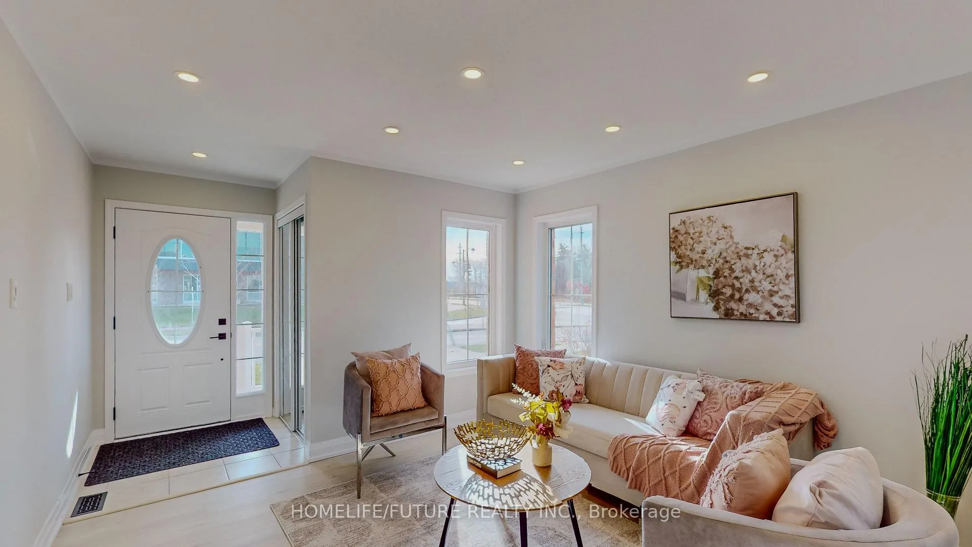 Photo 4 of 350 Seabrook Drive, Kitchener — HOMEH