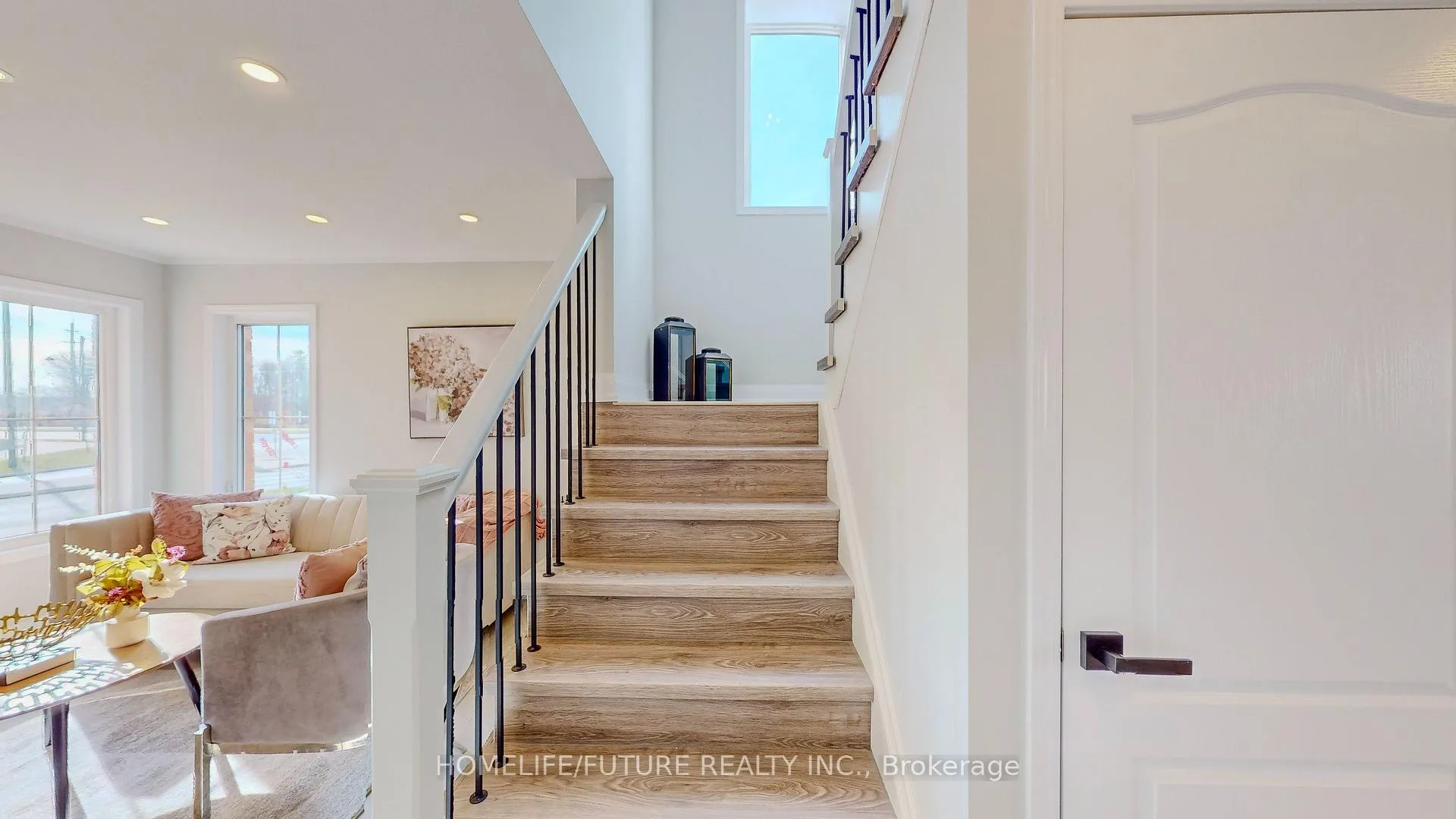 Photo 5 of 350 Seabrook Drive, Kitchener — HOMEH
