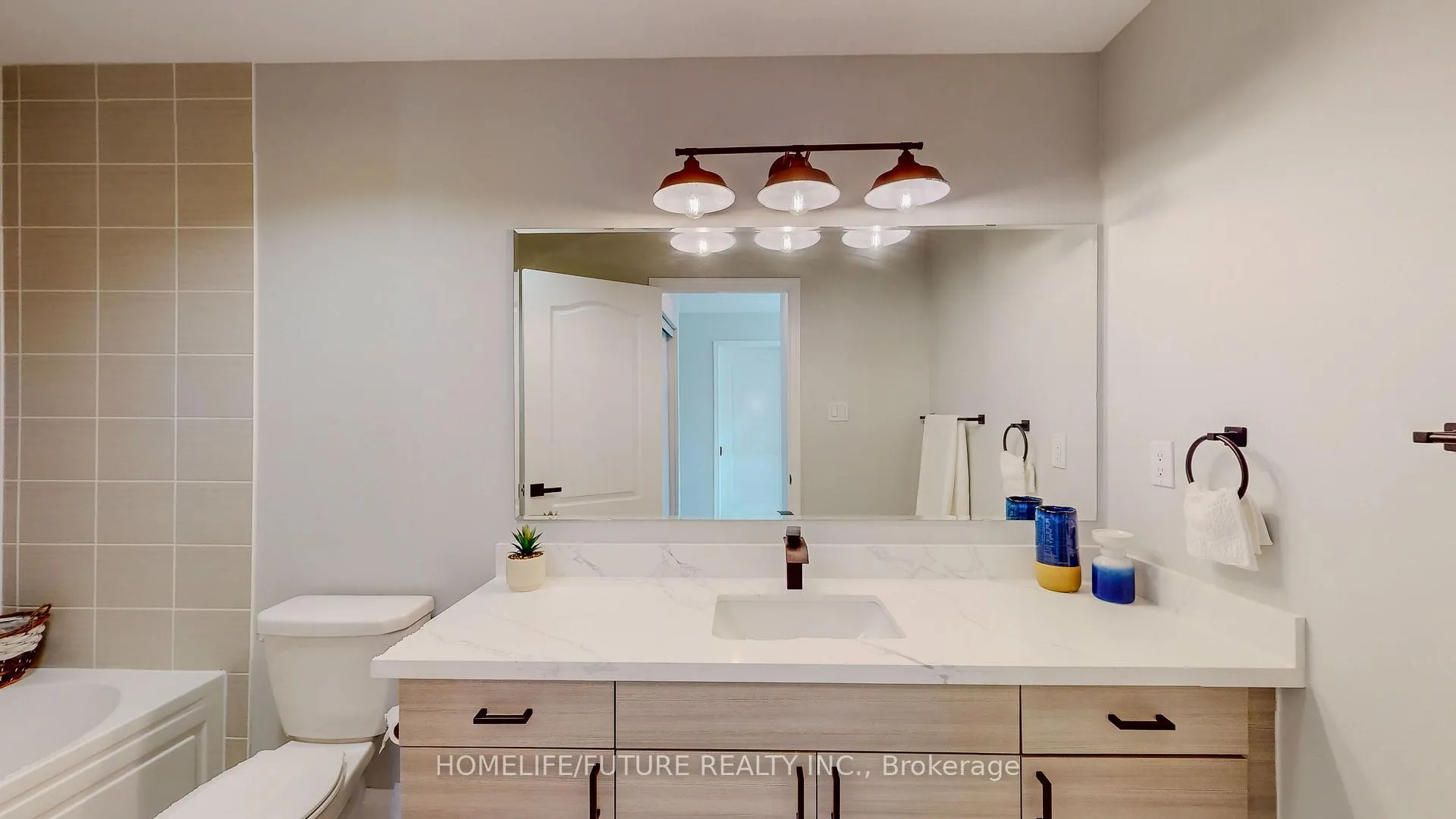 Photo 21 of 350 Seabrook Drive, Kitchener — HOMEH
