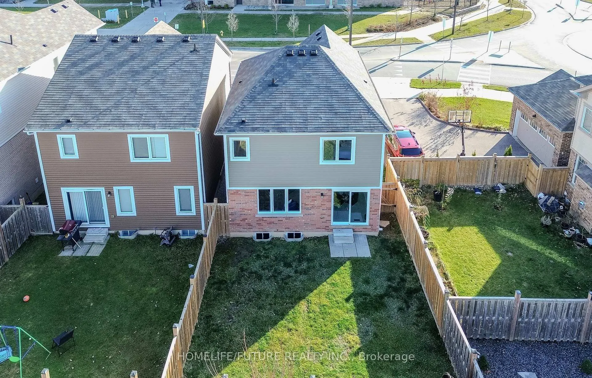 Photo 27 of 350 Seabrook Drive, Kitchener — HOMEH
