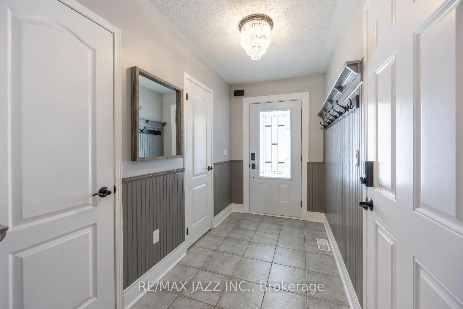 Photo 2 of 50 Honeyman Drive, Clarington, Bowmanville — HOMEH
