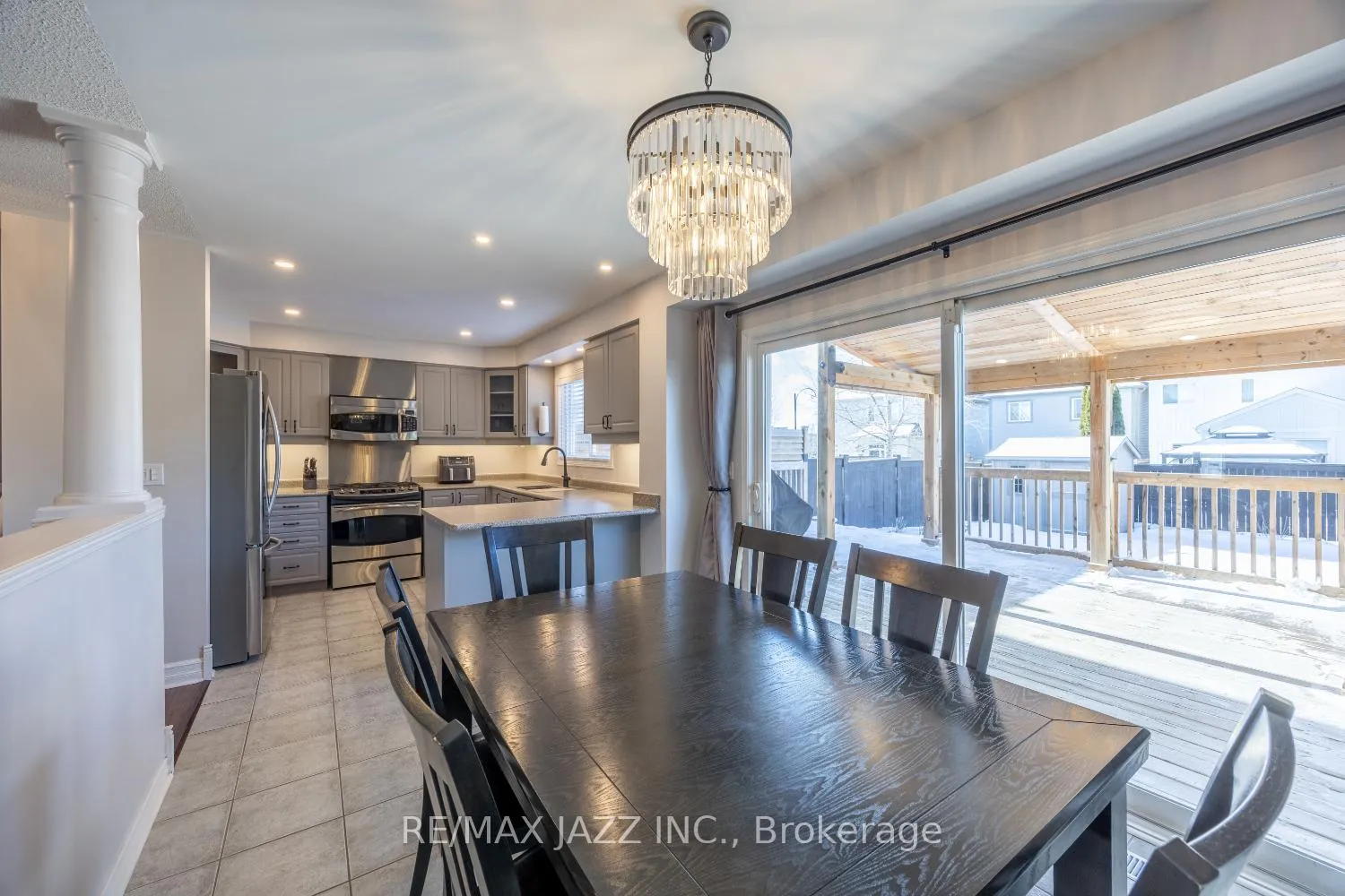 Photo 12 of 50 Honeyman Drive, Clarington, Bowmanville — HOMEH