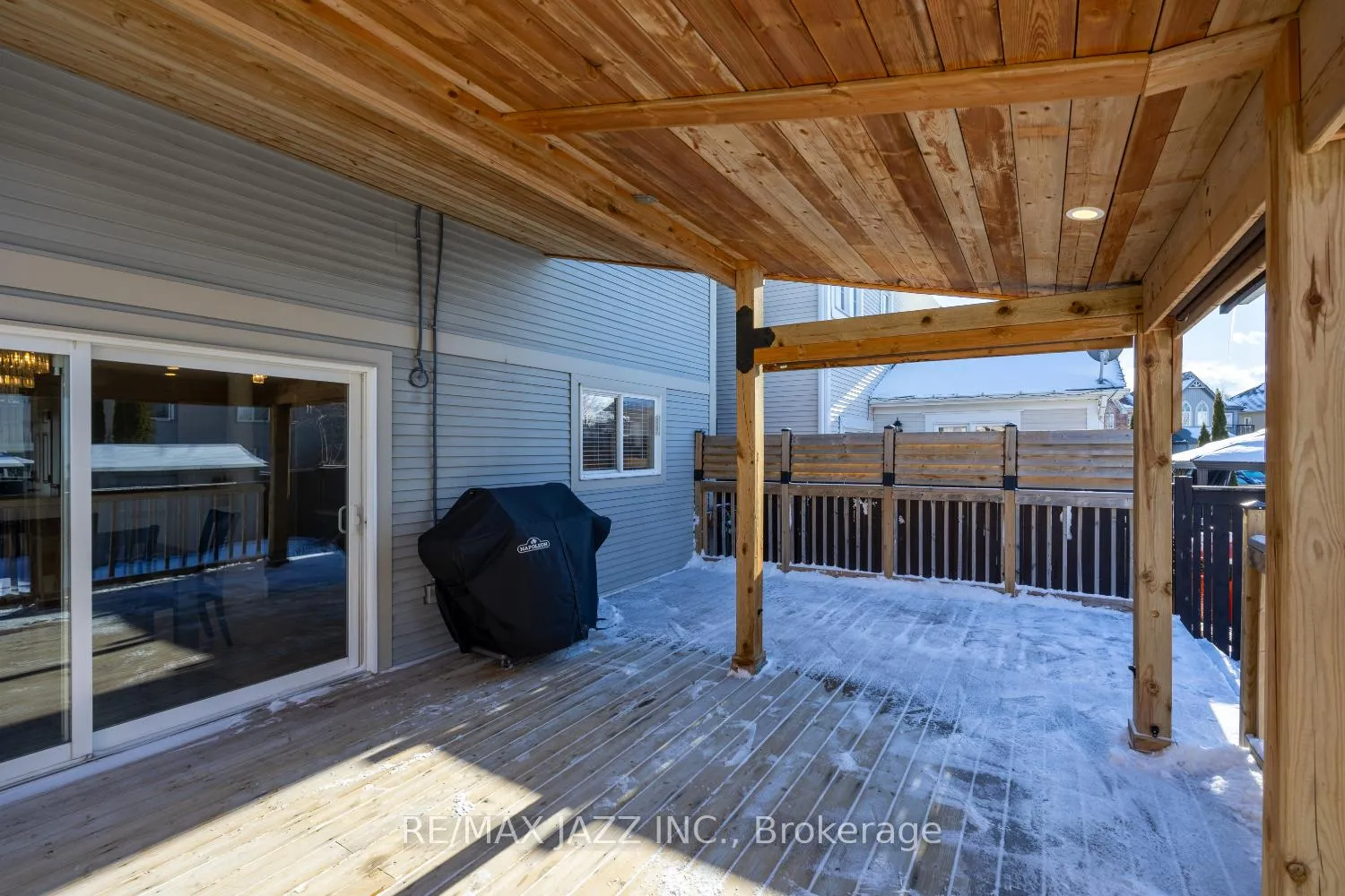 Photo 28 of 50 Honeyman Drive, Clarington, Bowmanville — HOMEH