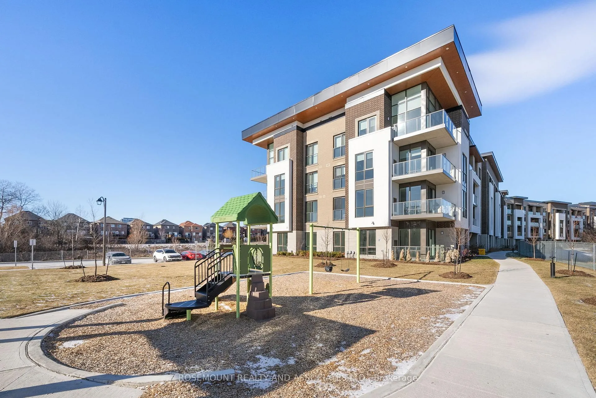 Photo 1 of Unit 221, 385 Arctic red Drive, Oshawa, Windfields — HOMEH