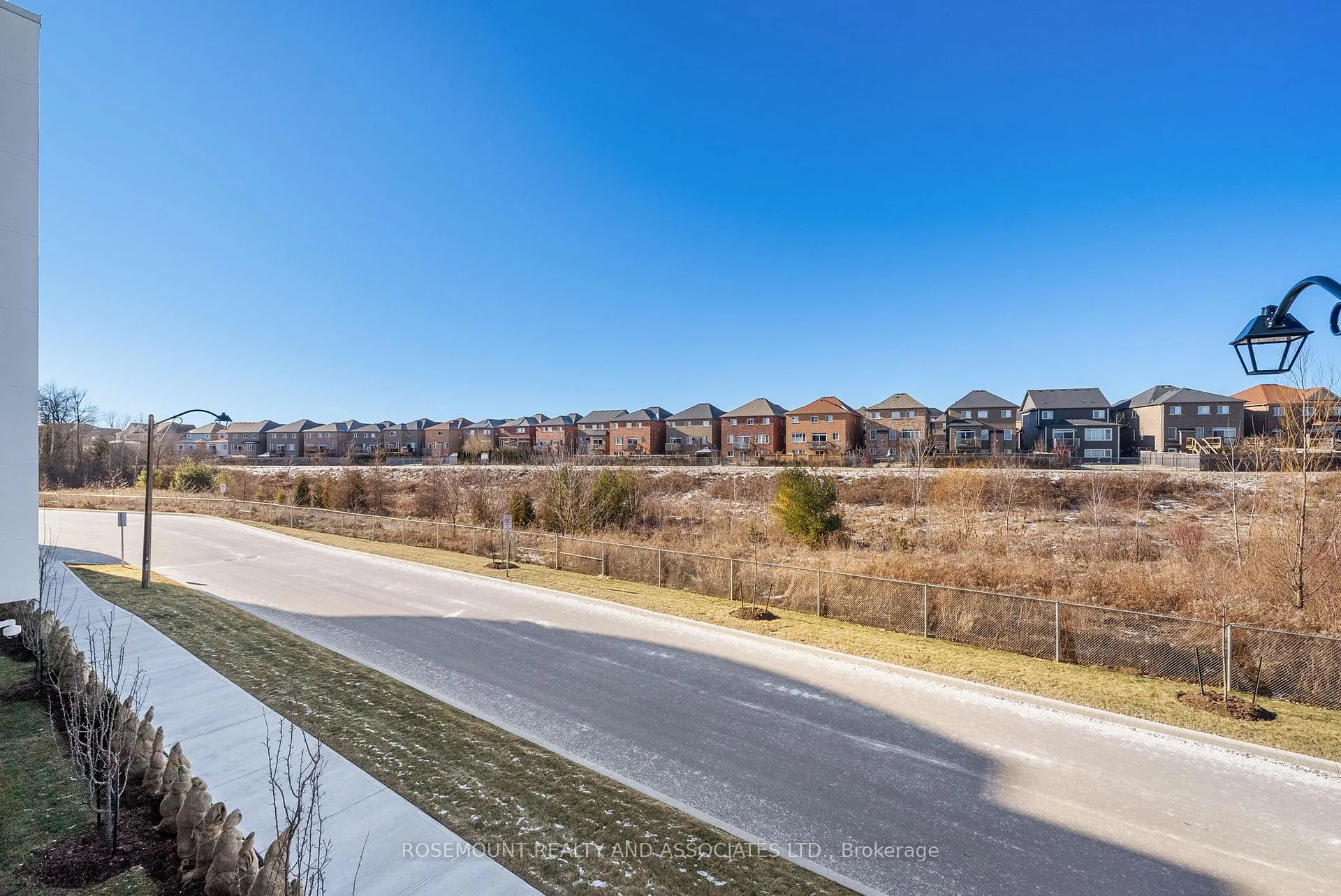Photo 15 of Unit 221, 385 Arctic red Drive, Oshawa, Windfields — HOMEH