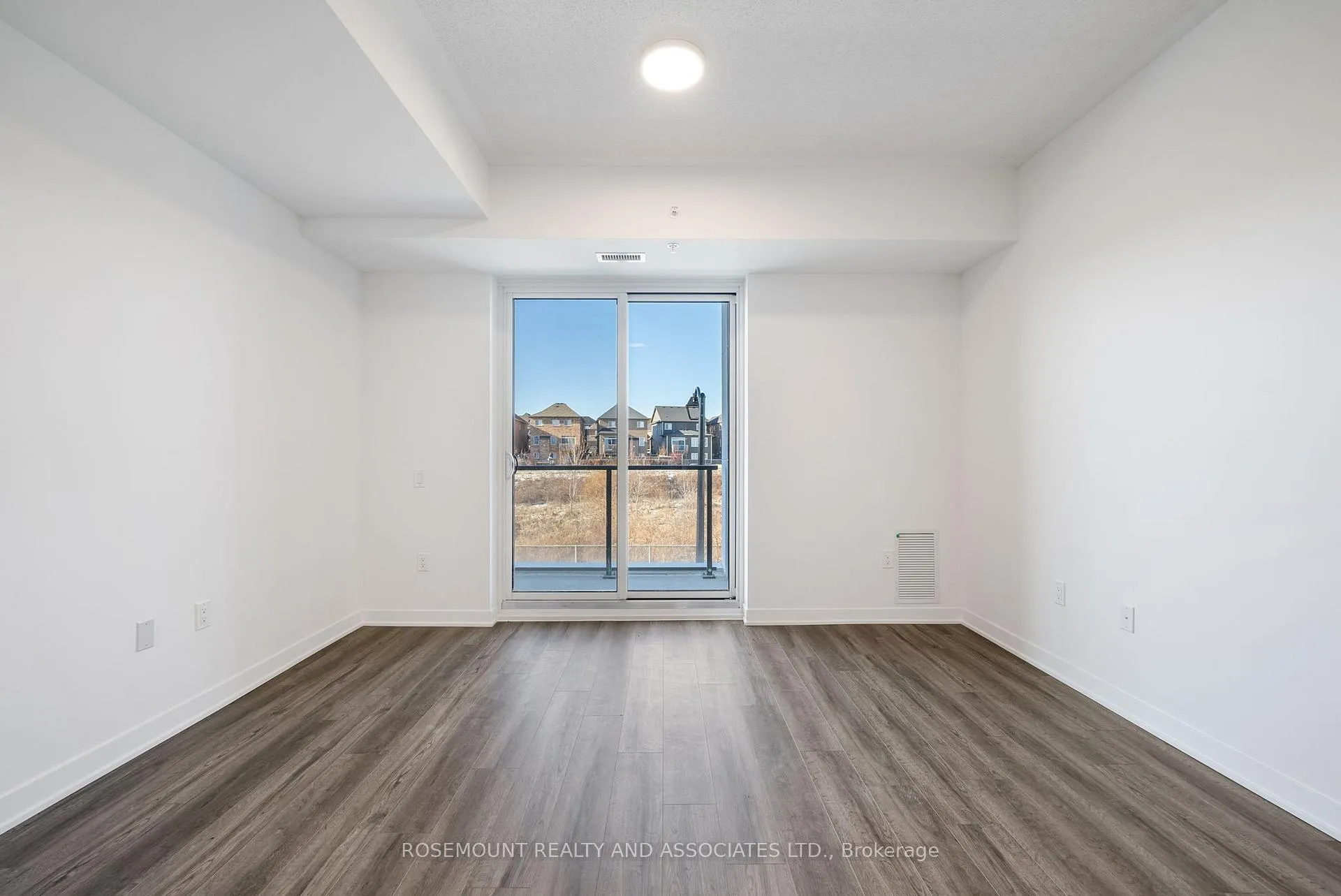 Photo 17 of Unit 221, 385 Arctic red Drive, Oshawa, Windfields — HOMEH