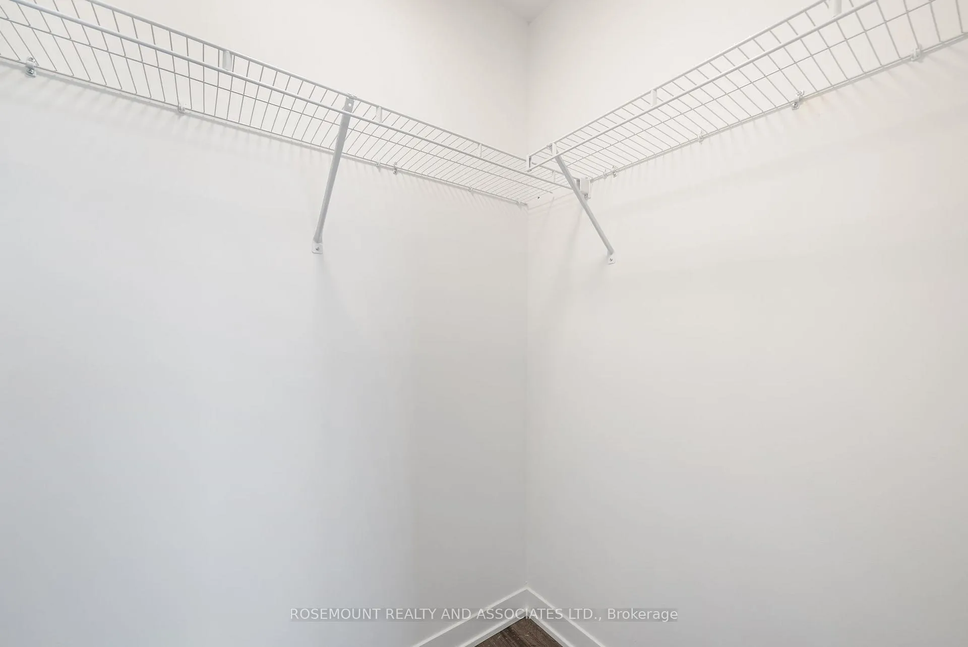 Photo 21 of Unit 221, 385 Arctic red Drive, Oshawa, Windfields — HOMEH