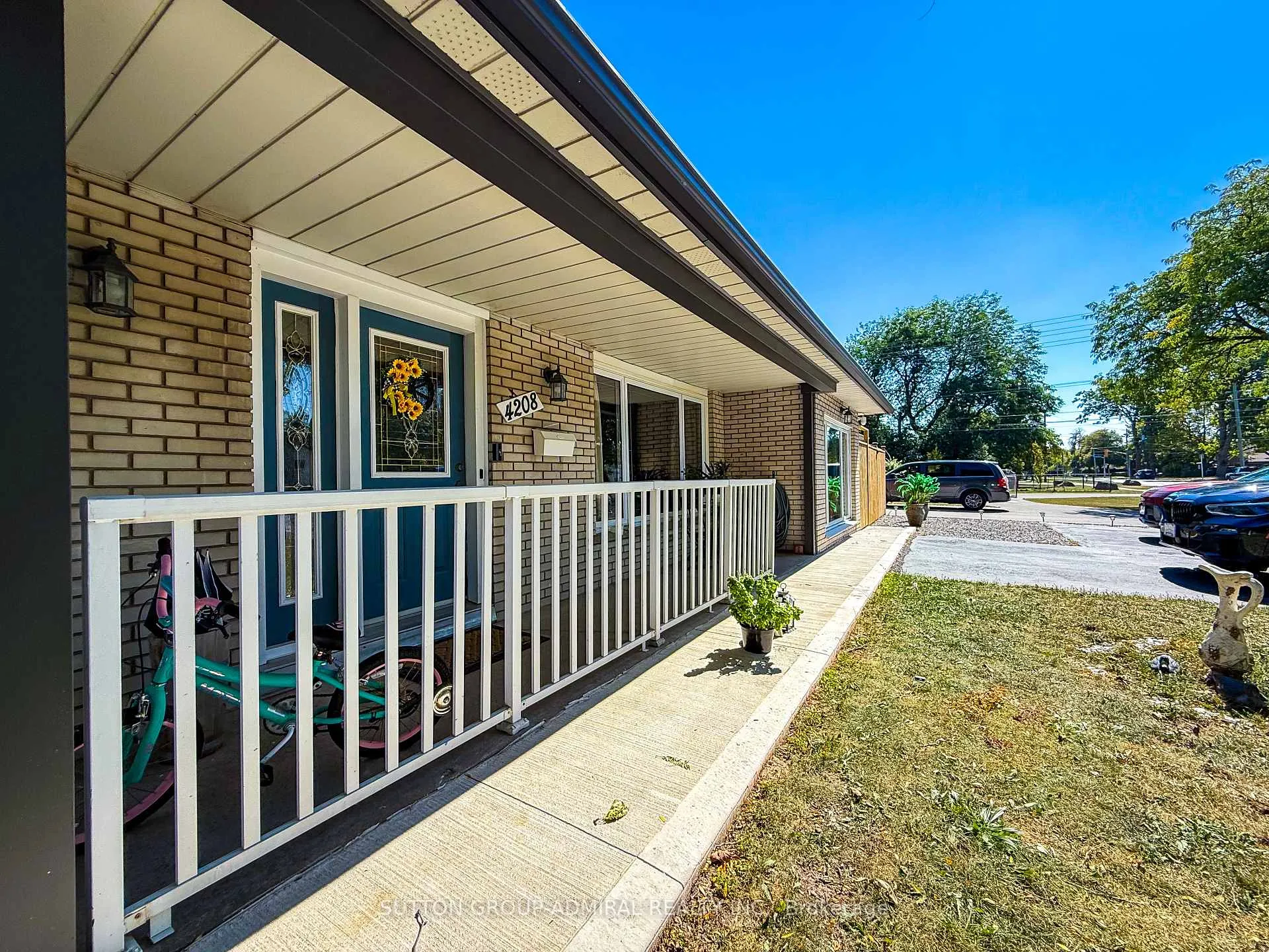 Photo 5 of 4208 Dorchester Road, Niagara Falls, Morrison — HOMEH