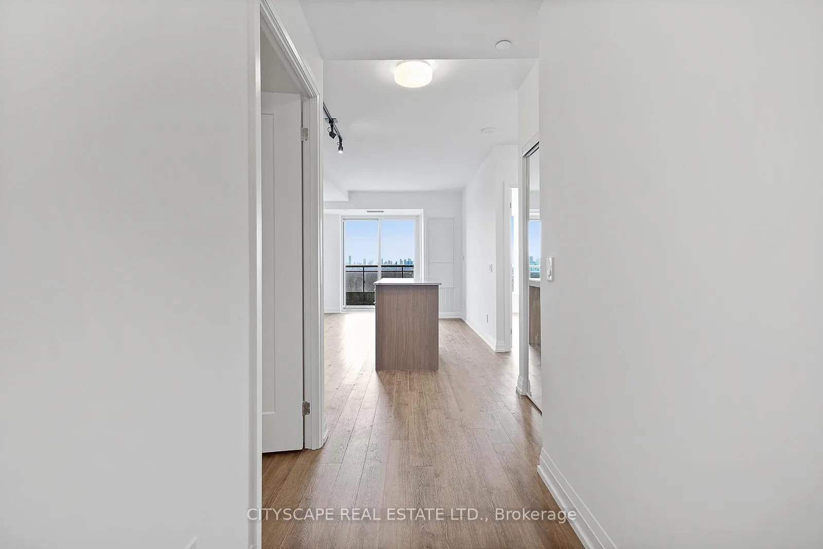 Photo 2 of Unit 1611, 286 Main Street, Toronto, East End-Danforth — HOMEH