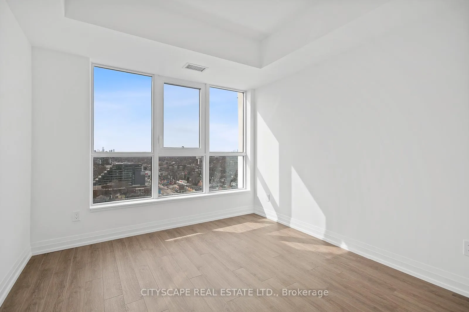 Photo 11 of Unit 1611, 286 Main Street, Toronto, East End-Danforth — HOMEH