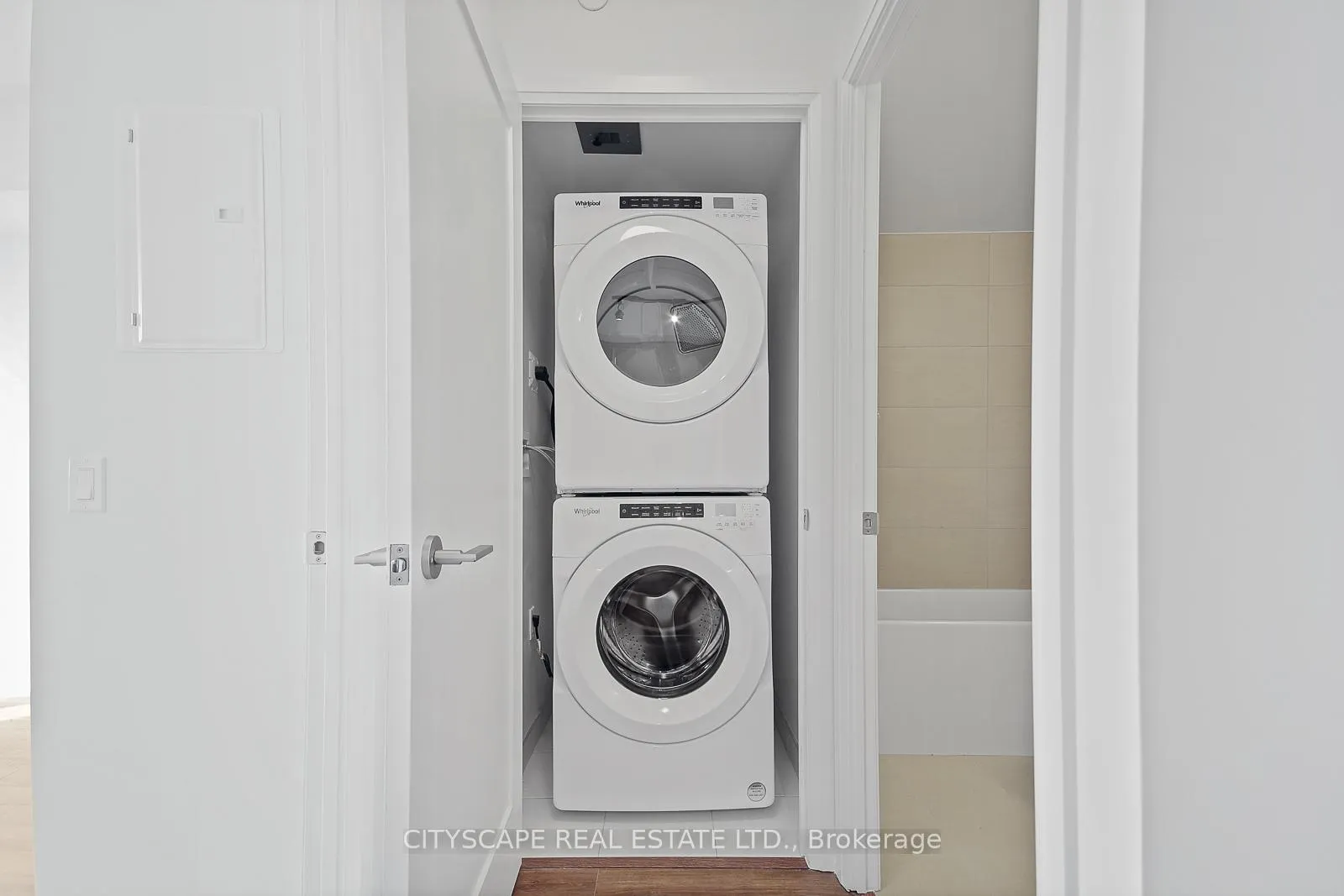 Photo 15 of Unit 1611, 286 Main Street, Toronto, East End-Danforth — HOMEH
