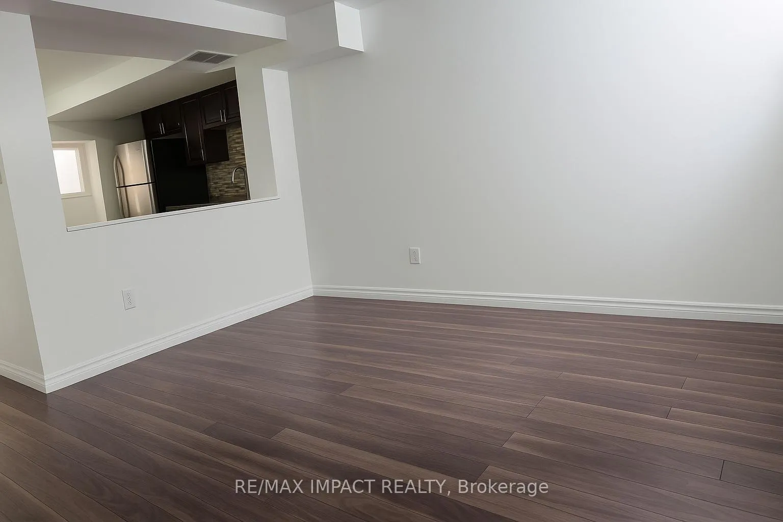 Photo 2 of 28 Fairmeadow Place E, Whitby, Blue Grass Meadows — HOMEH