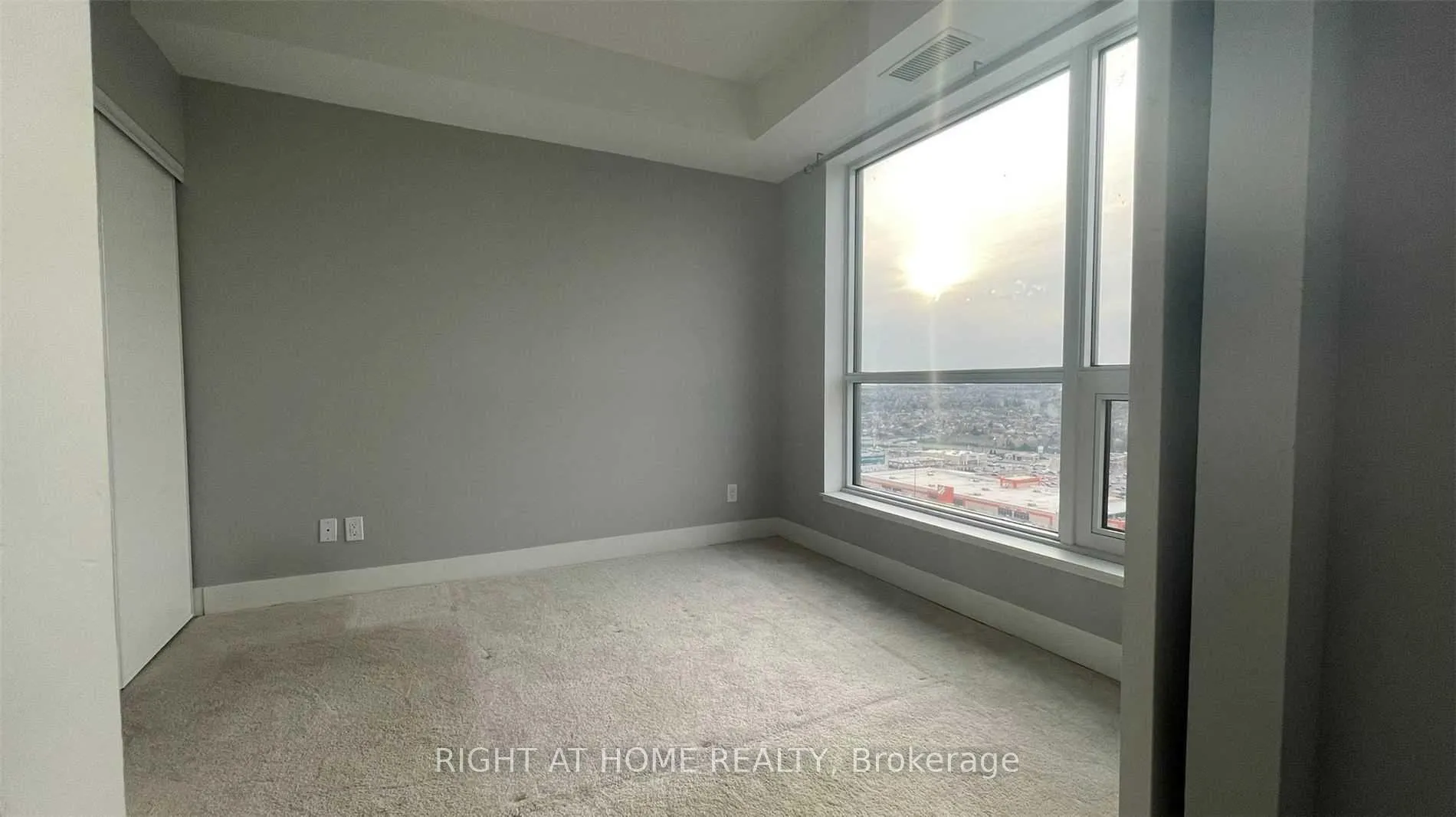 Photo 11 of Unit LP08, 1255 Bayly Street, Pickering, Bay Ridges — HOMEH