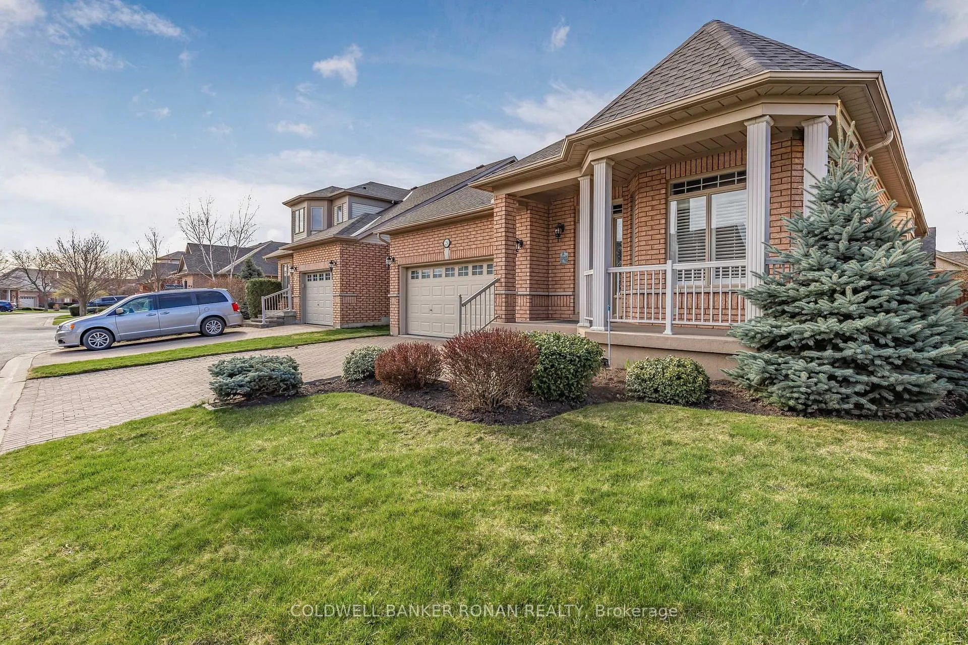 Photo 5 of 29 Briar Gate Way, New Tecumseth, Alliston — HOMEH